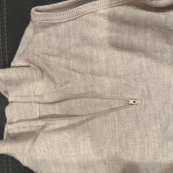 Mock Neck Merno Sleeveless Sweater - Picture 3 of 3